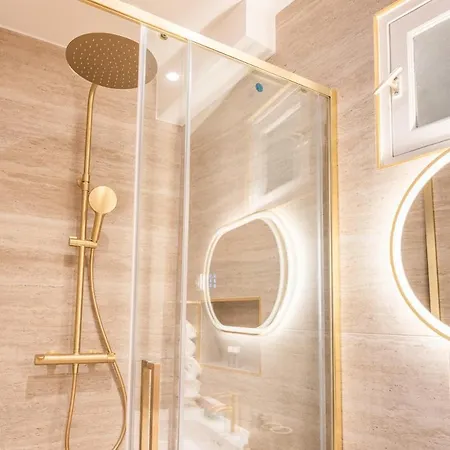 Chine-4 View Air Conditioner 4 Pax